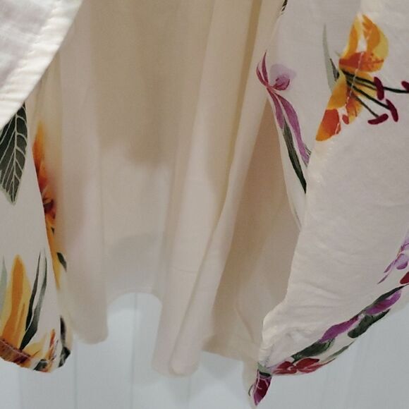 ✨️Old Navy woman's Hawaiian Print Dress, ✨️NWT, Size small - Picture 4 of 6
